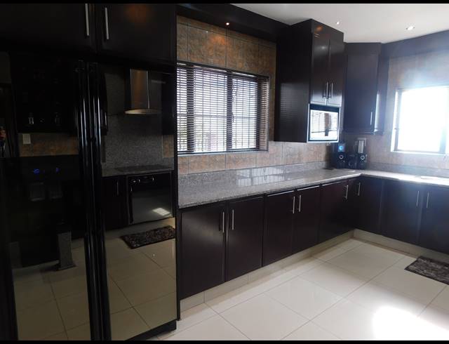 4 BEDROOM HOUSE FOR SALE IN SHALLCROSS